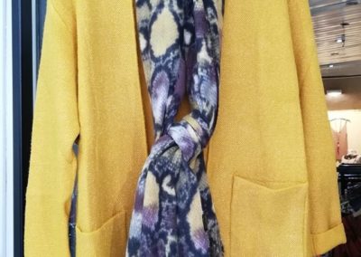 Choisissez le foulard idéal pour terminer en beauté votre tenue !